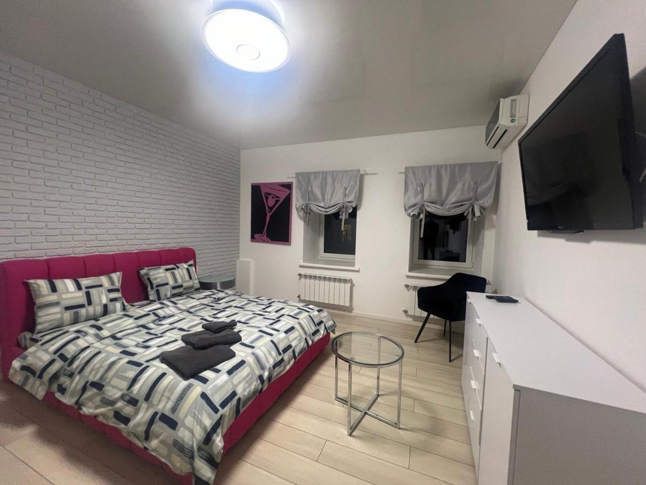 2-Room Luxury Apartment In The Center Київ Екстер'єр фото