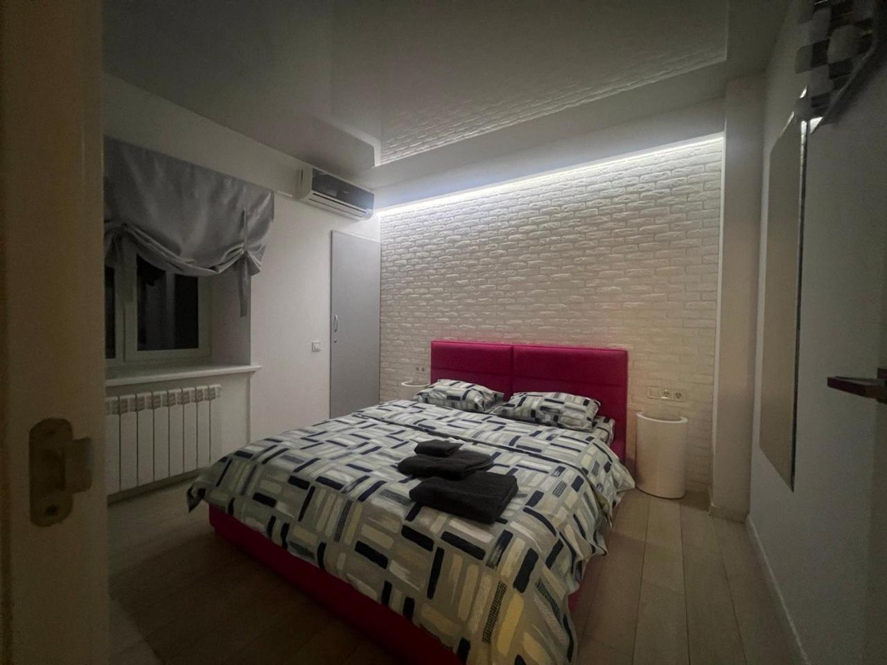 2-Room Luxury Apartment In The Center Київ Екстер'єр фото